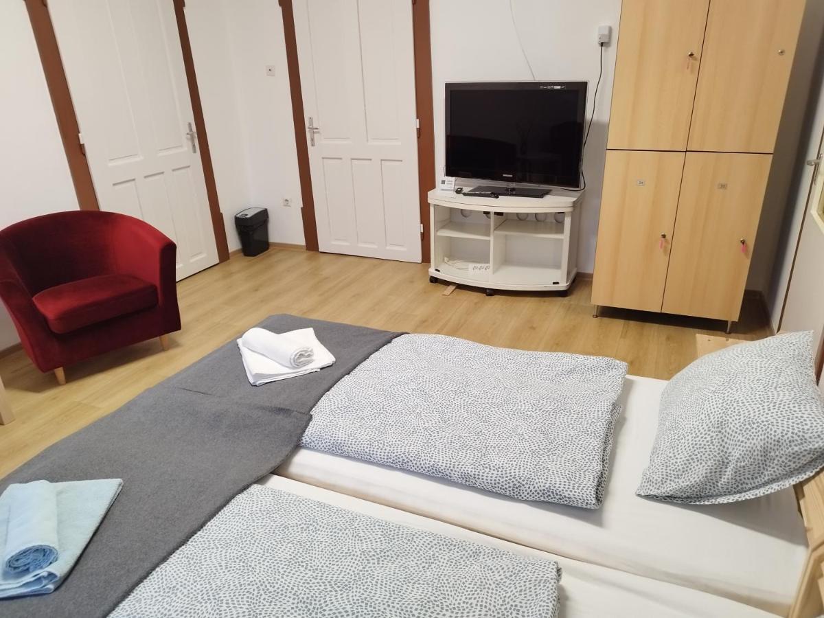 Tartos Szegfu Vendeghaz, Maganszallas Tazlar Εξωτερικό φωτογραφία