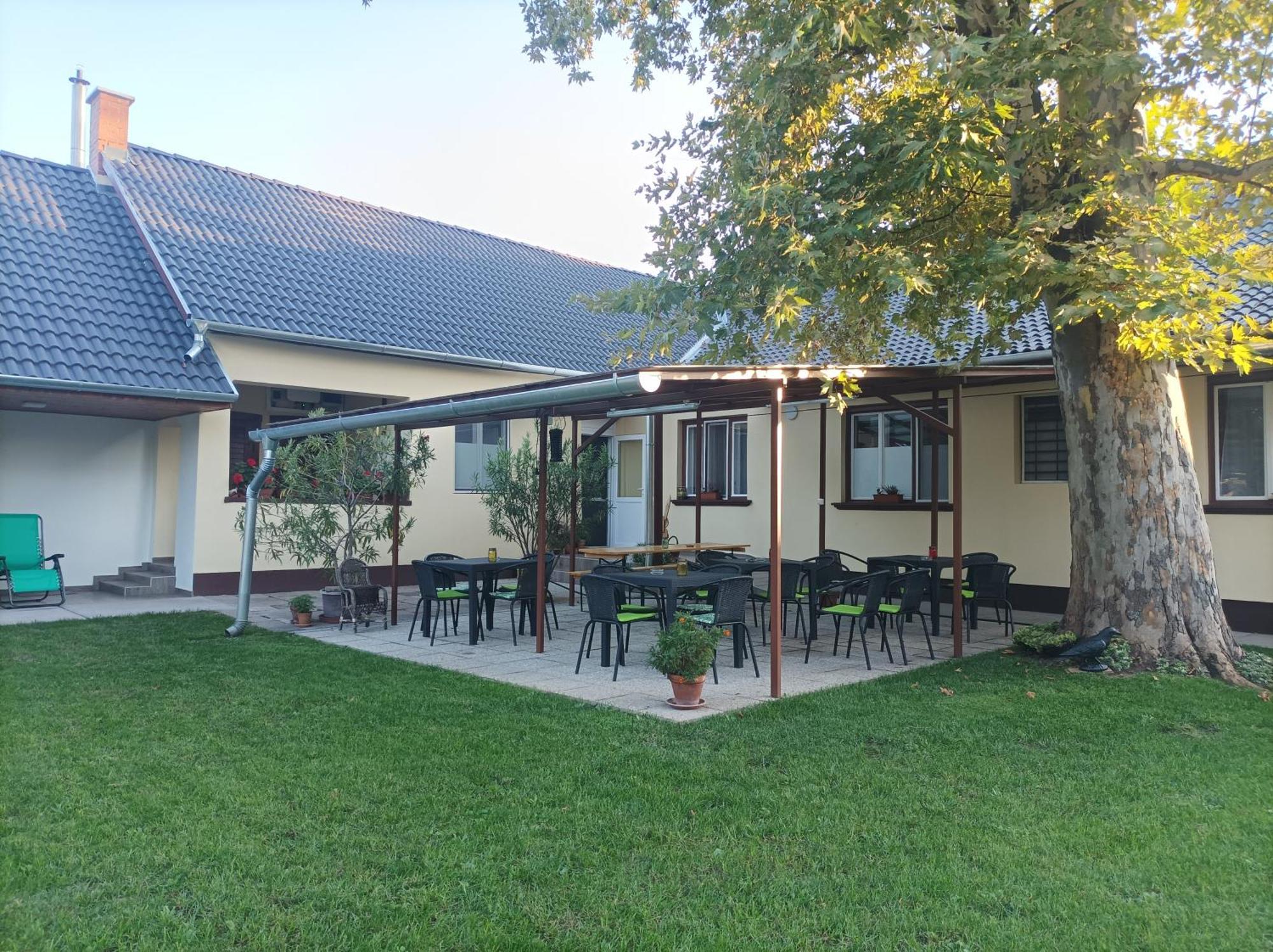 Tartos Szegfu Vendeghaz, Maganszallas Tazlar Εξωτερικό φωτογραφία