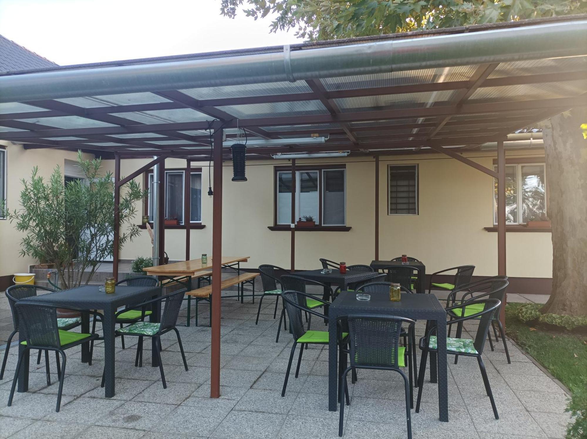 Tartos Szegfu Vendeghaz, Maganszallas Tazlar Εξωτερικό φωτογραφία